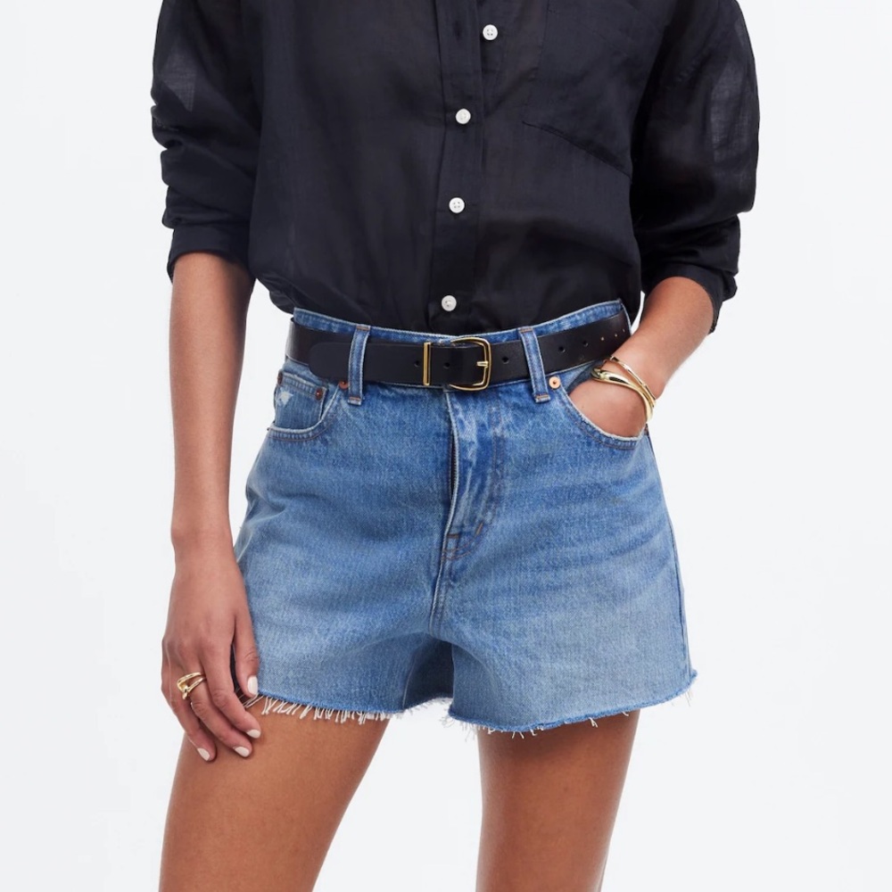 Madewell Relaxed Denim Shorts in Kelton Wash: Raw Hem Edition